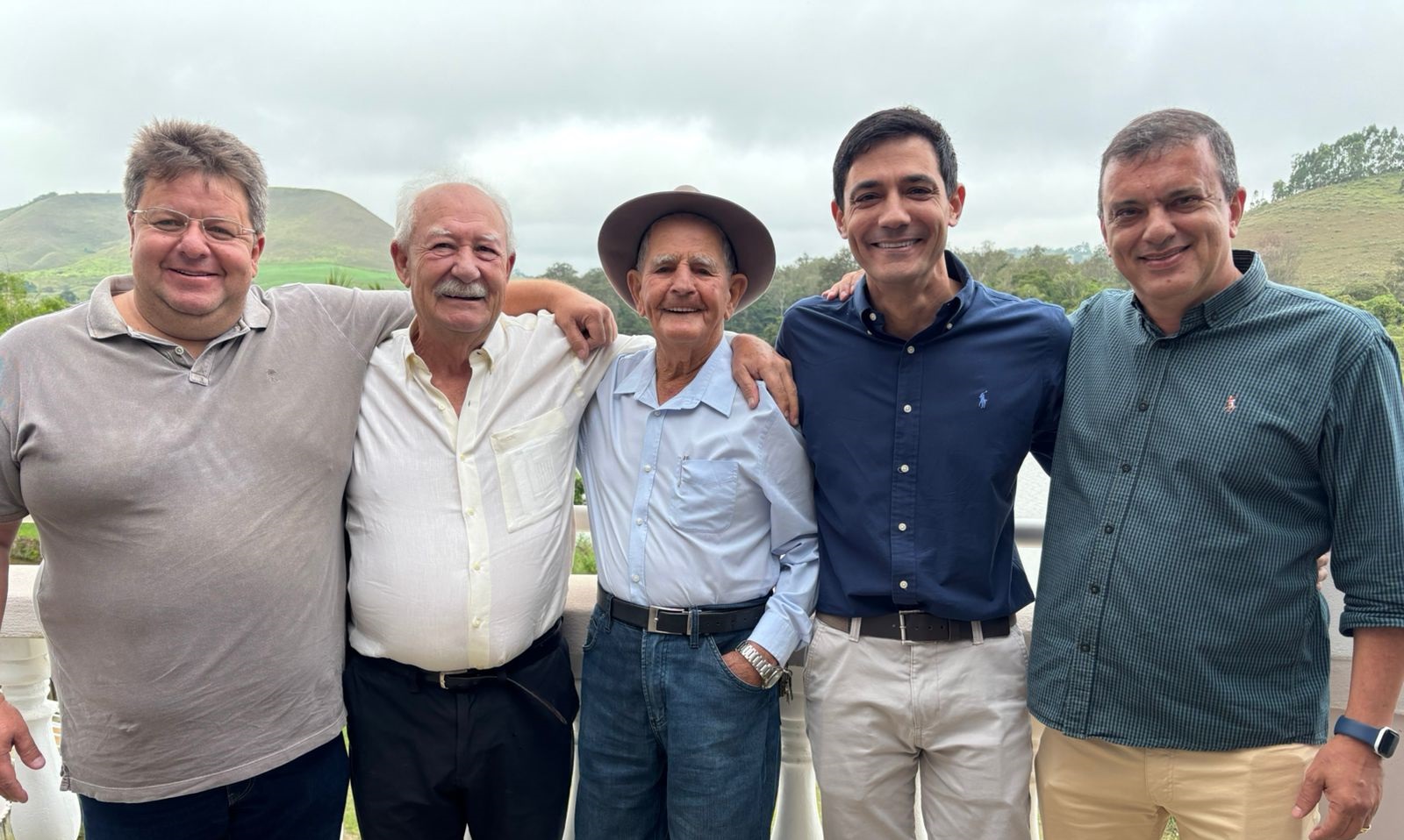 José Lomeu celebra 97 anos com amigos e lideranças em Santos Dumont